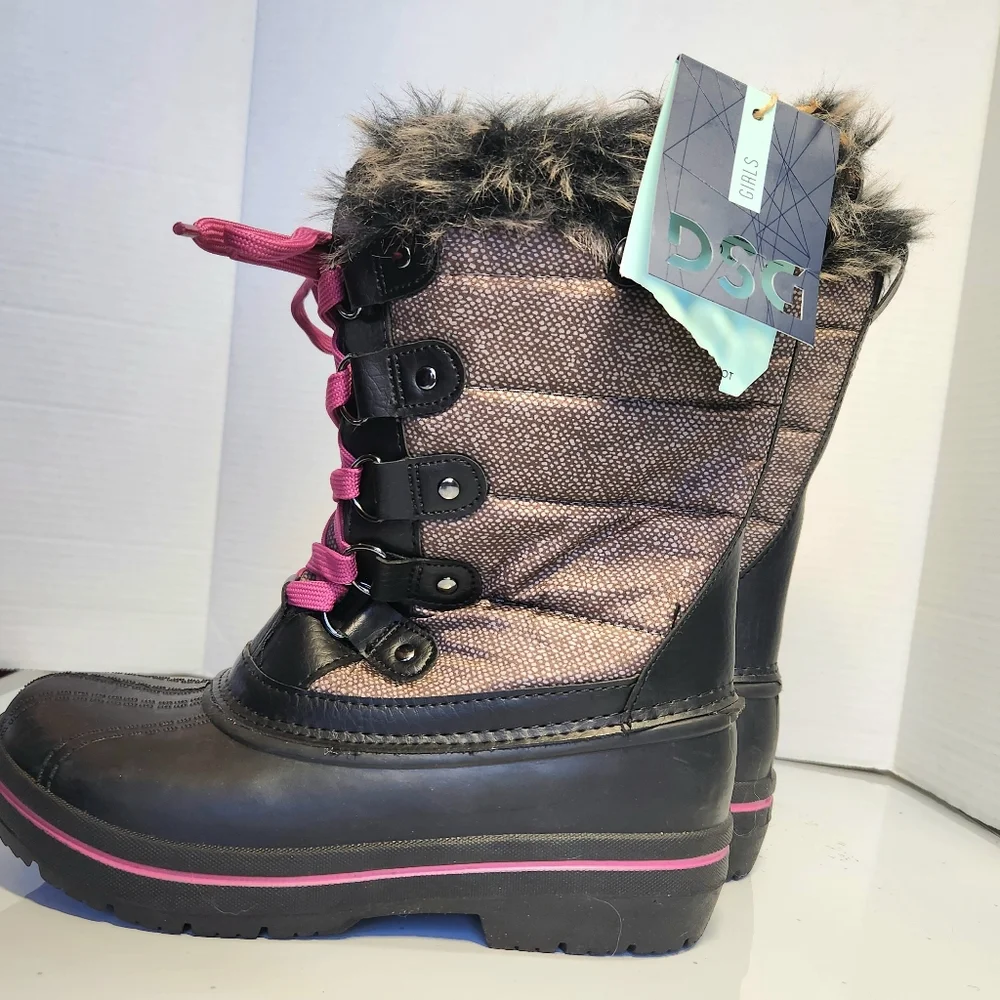 DSG Waterproof Snow Boots Pink Laces & Faux Fur Trim Kids 5  Womens 6.5 or 7